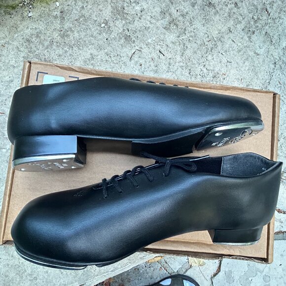 Capezio Oxford Style Tic Tap Toe Shoes – Size 6W – Model 443 - Picture 4 of 16